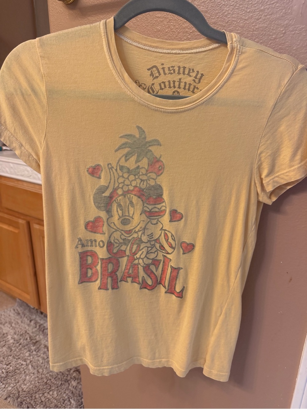 Disney Yellow Minnie Mouse Amo Brazil Graphic Tee